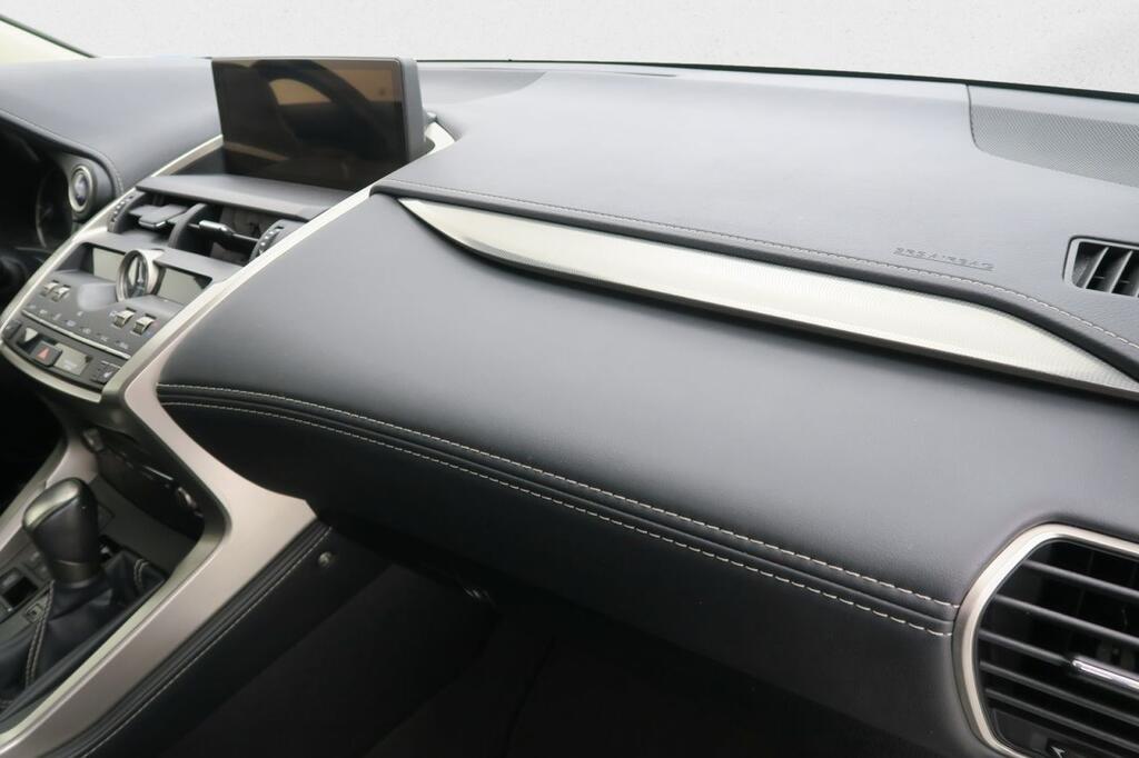 Lexus NX 300H EXECUTIVE NAVI. 2.5 HYBRID 197 CV AUTO 5P 4WD 9