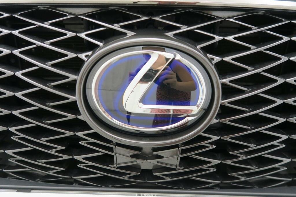 Lexus NX 300H F SPORT KICK POWER 2.5 HYBRID 197 AUTO 5P 4WD 23