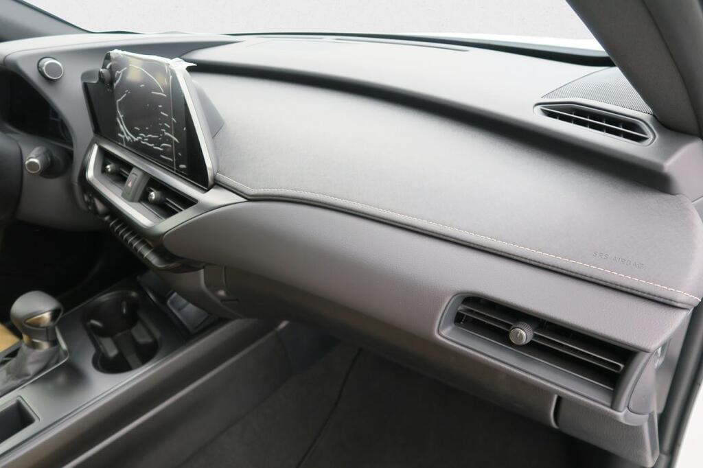 Lexus UX 250H BUSINESS 2.0 HYBRID 184 CV AUTO 5P 16