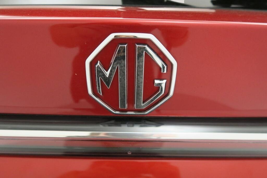 MG HS PHEV LUXURY MY24 19
