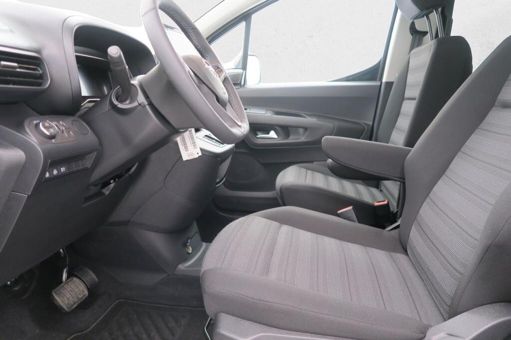 Opel Combo Cargo Life Electric L Elegance Plus 100kw / 136 CV 14