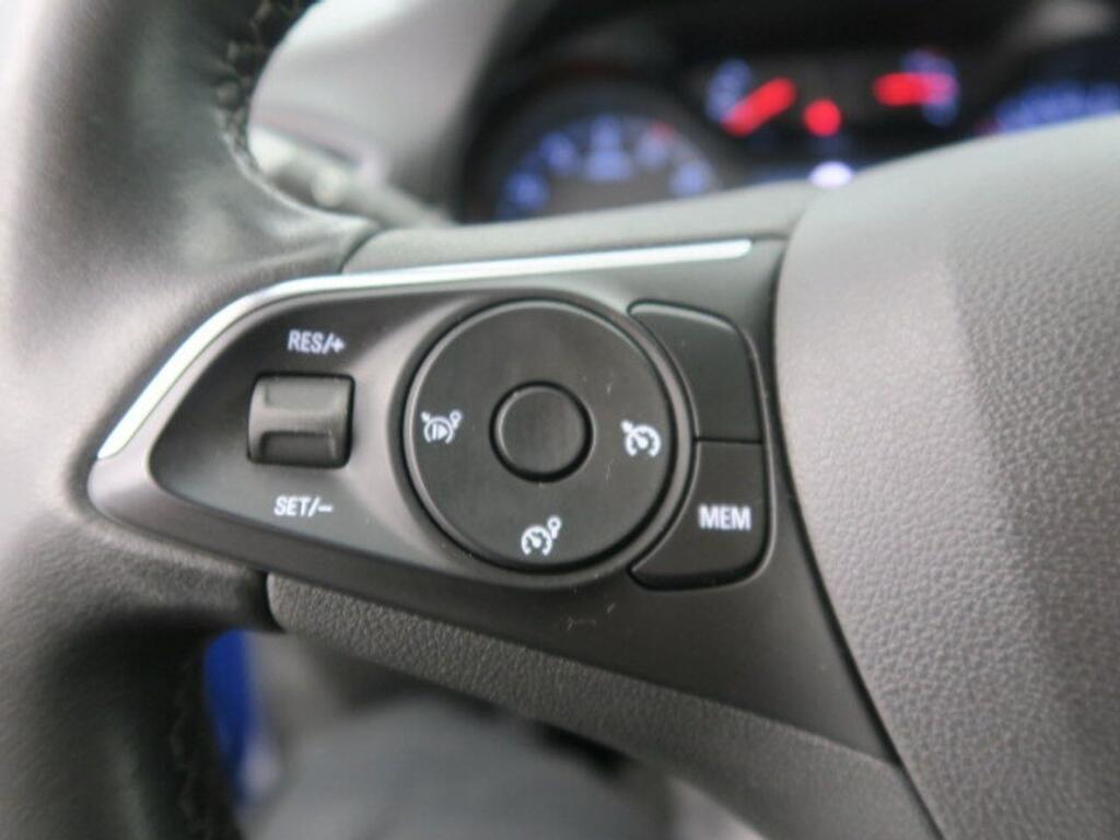 Opel CrossLand GS-Line 1.2 GAS MT6 S/S 130cv 9