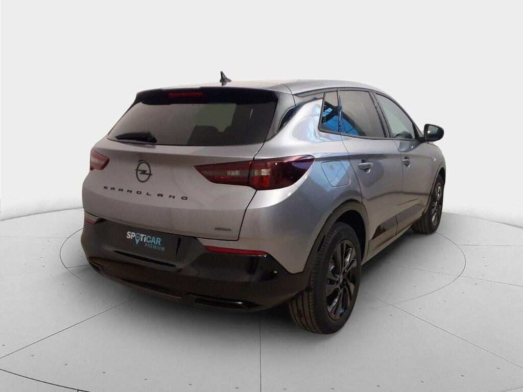 Opel Grandland PHEV GS 225cv AT8 3