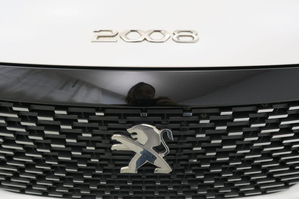 Peugeot 2008 ALLURE PACK 1.5 BLUEHDI 130 CV AUTO S&S 5P 19