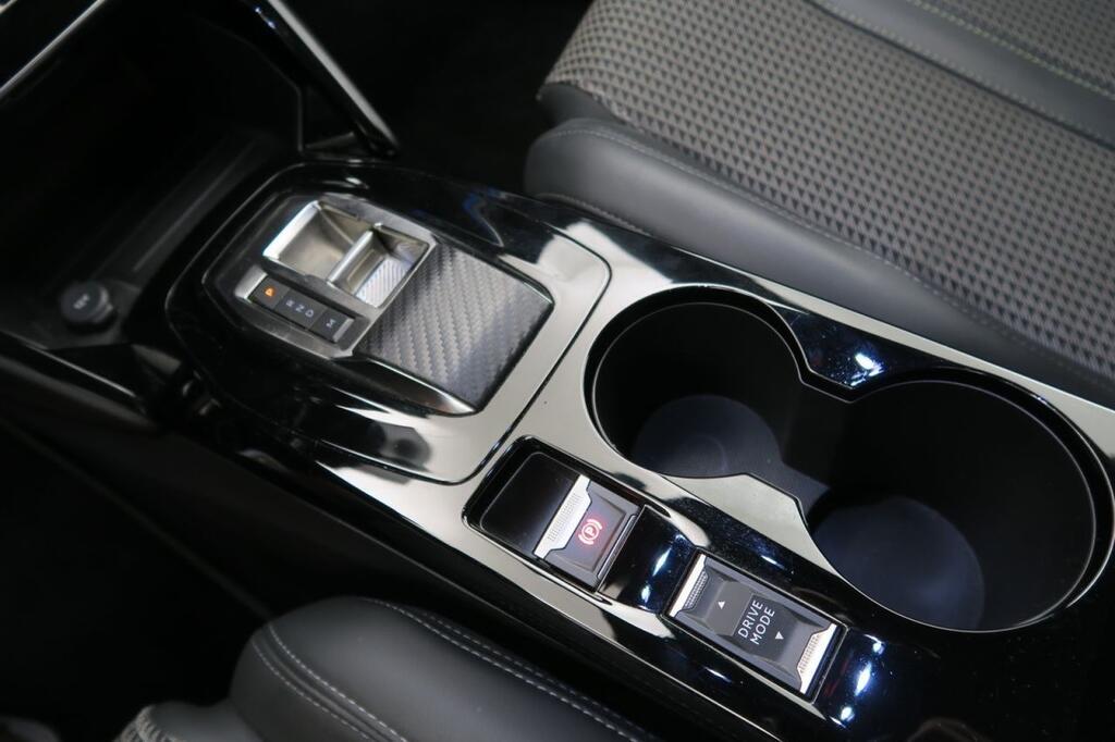 Peugeot 2008 GT 1.2 PURETECH 130CV AUTO 12