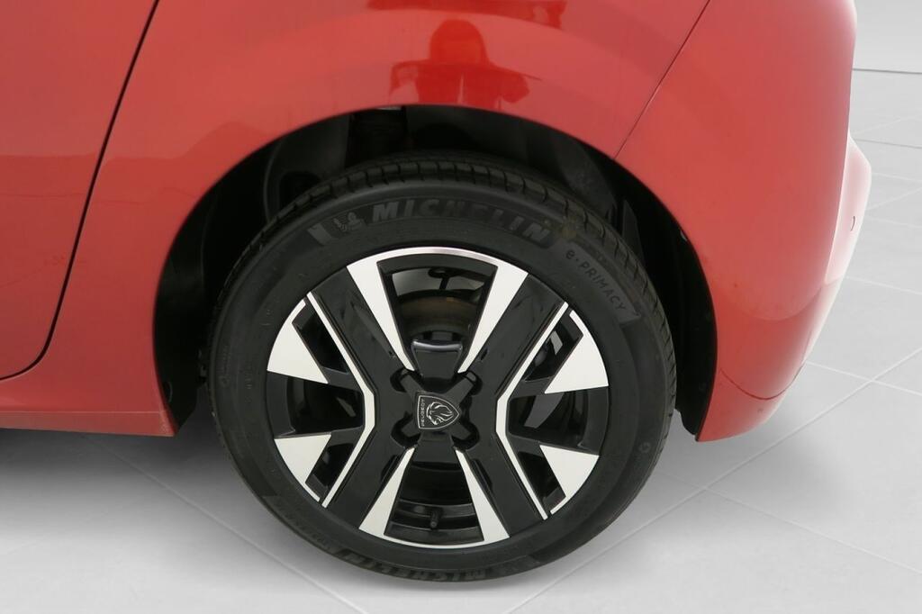 Peugeot 208 ALLURE 1.2 PURETECH 100 CV 5P 23