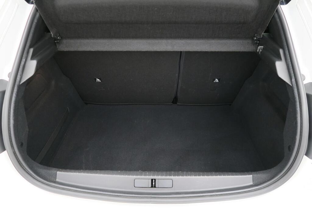 Peugeot 208 GT PACK 1.2 PURETECH 100CV S&S 6 VEL MAN 18