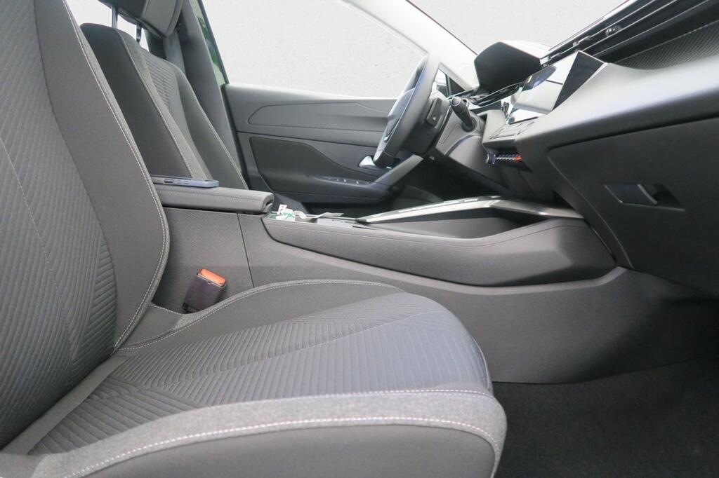 Peugeot 308 ACTIVE 1.6 PLUG-IN HYBRID 180 E-EAT8 5P 16