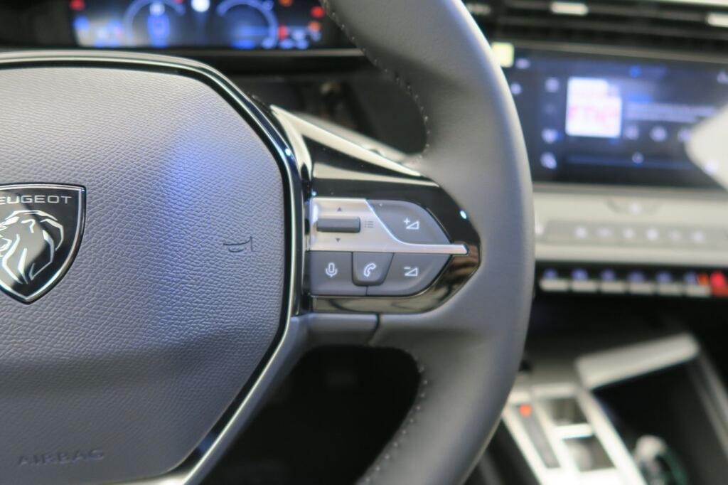 Peugeot 308 ACTIVE 1.6 PLUG-IN HYBRID 180 E-EAT8 5P 13