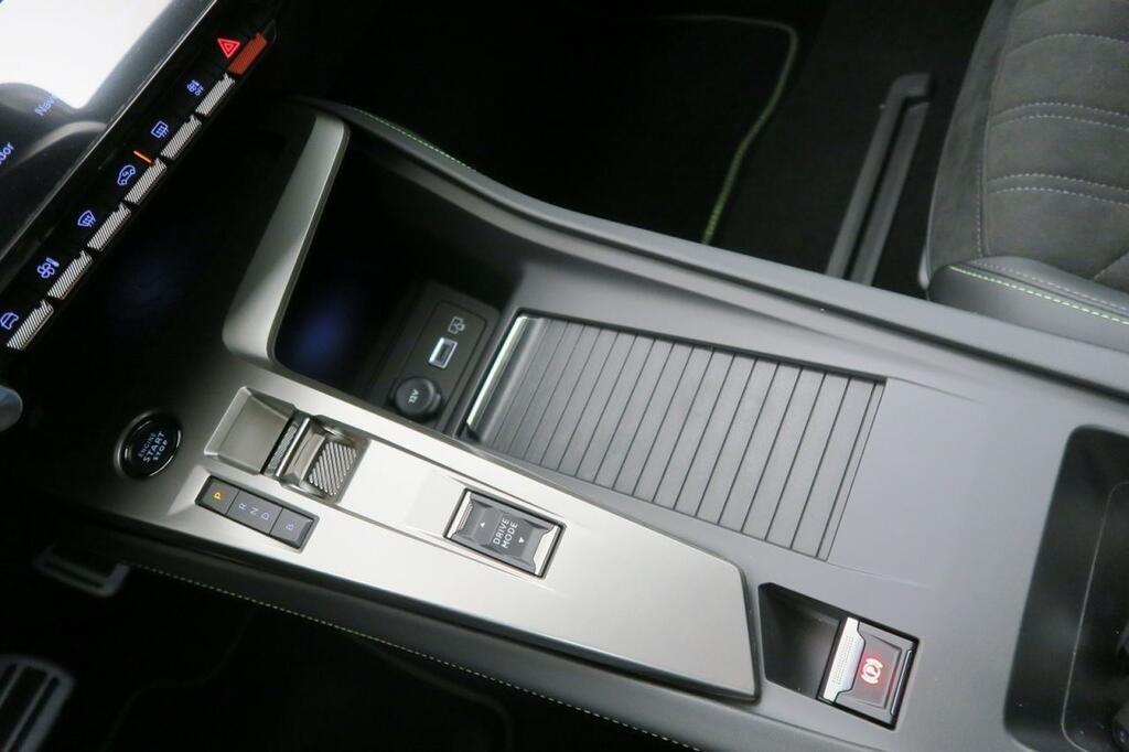 Peugeot 308 E-308 5p GT Eléctrico 156 (115 Kw) 9