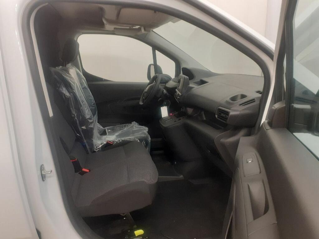 Peugeot Partner E-PARTNER STANDARD 800KG ELECTRICO BEV 100 KW 136CV 4P 11