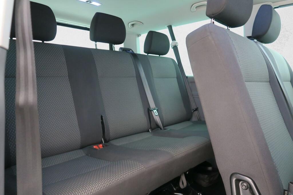 Volkswagen Caravelle T6.1 TRENDLINE ORIGIN 2.0 TDI 150 CV DSG BMT LWB 4P 9 PLAZAS 17