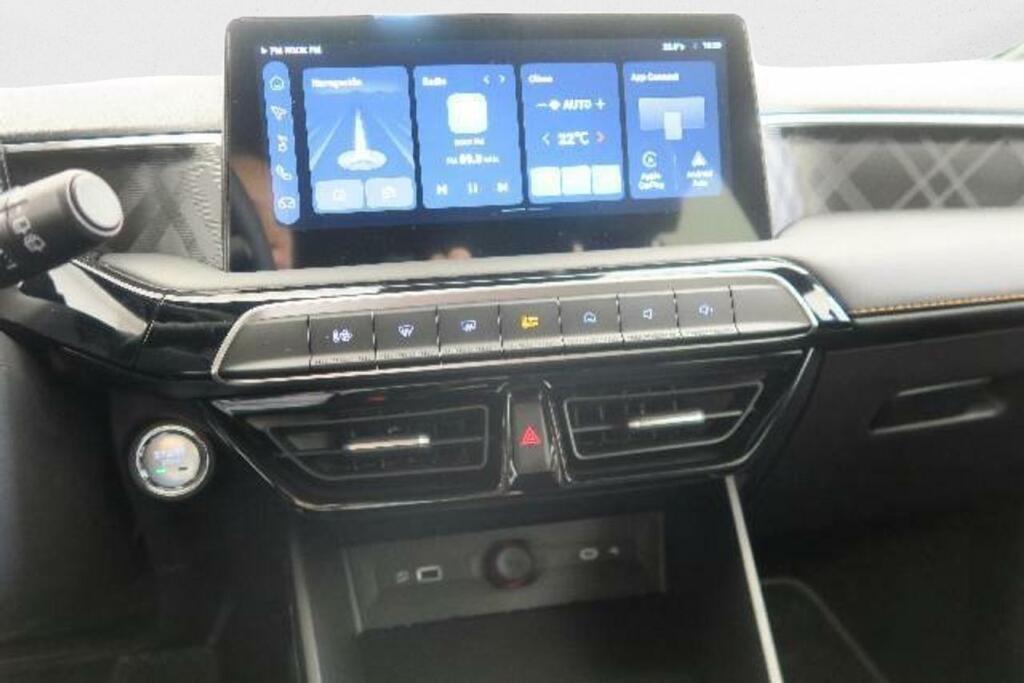 MG MG3 Berlina 1.5 HEV LUXURY 195 5P 13