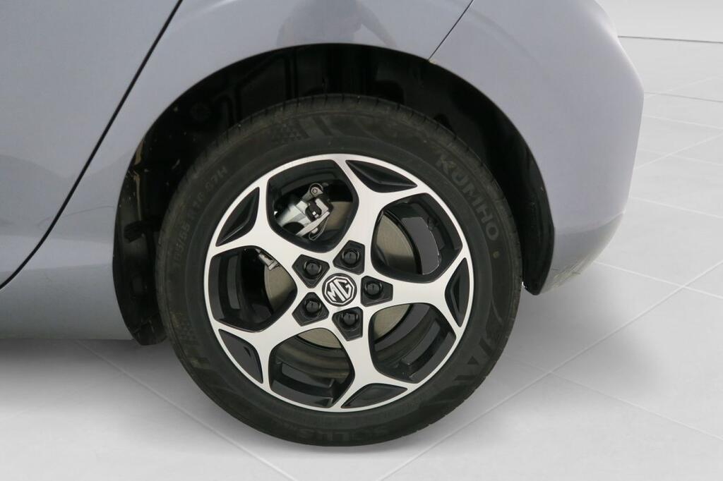 MG MG3 Berlina 1.5 HEV LUXURY 195 5P 23