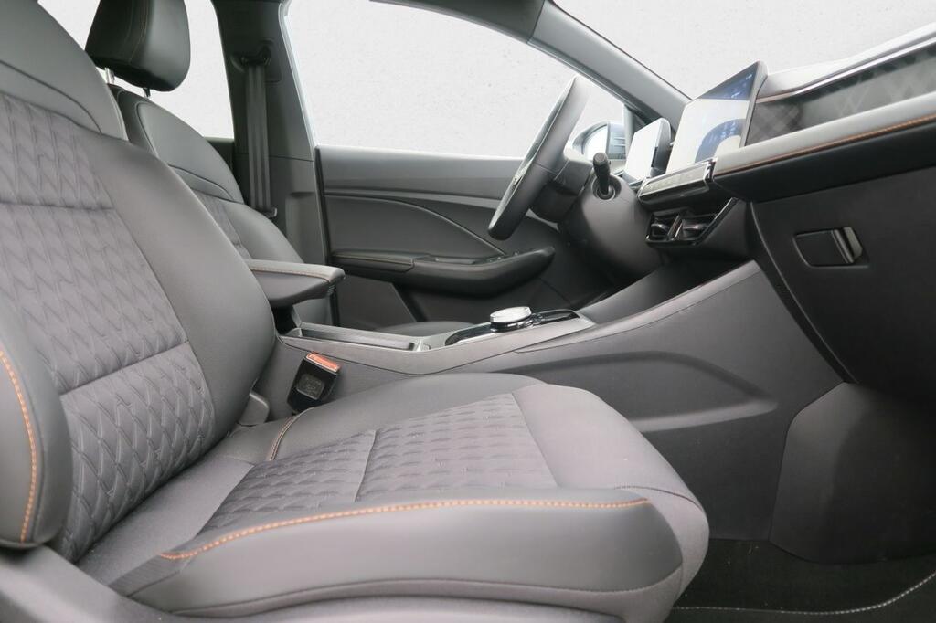 MG MG3 Berlina 1.5 HEV LUXURY 195 5P 17