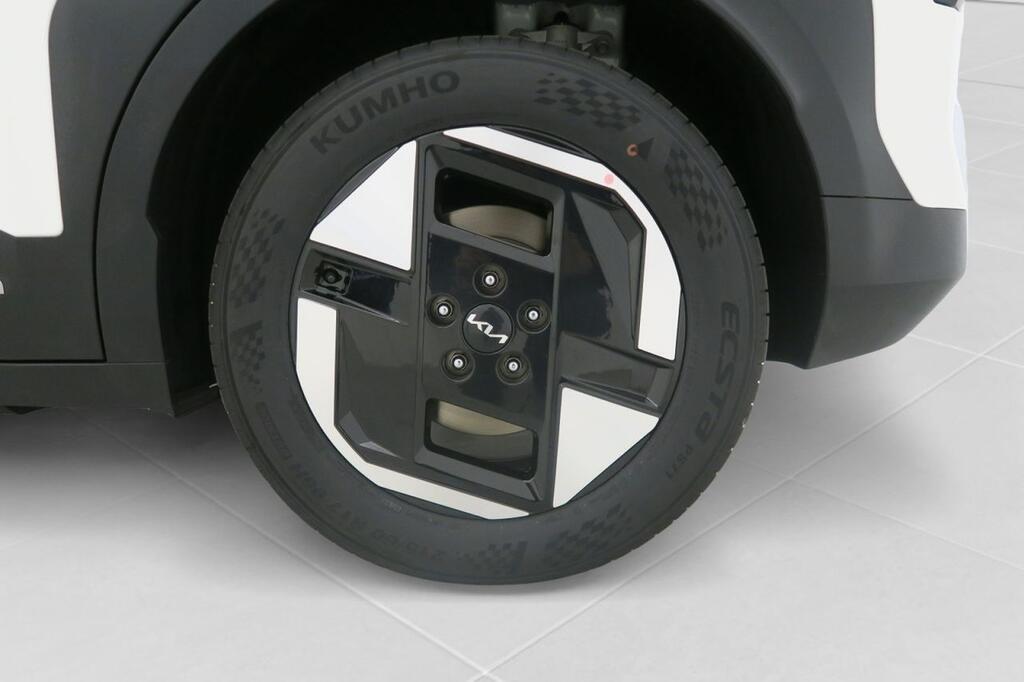 Kia EV3 Earth (Long Range) 31