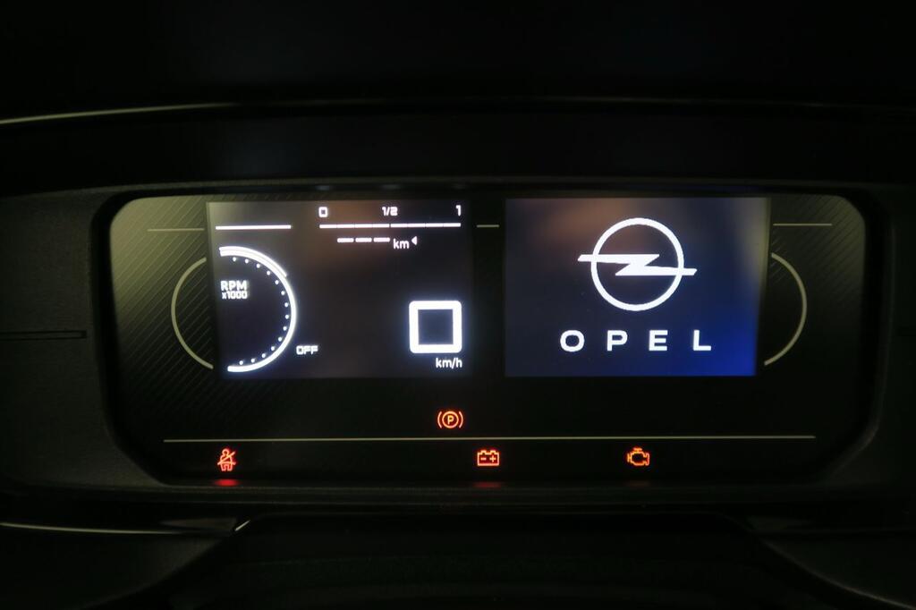 Opel Combo Cargo 1.5 TD 100 SWB 4P (KMO) 9