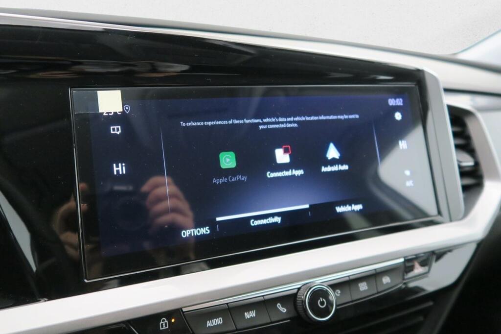 Opel Grandland GS 1.6T Plug-in Hybrid AT8 S/S 4X2 225 C 9