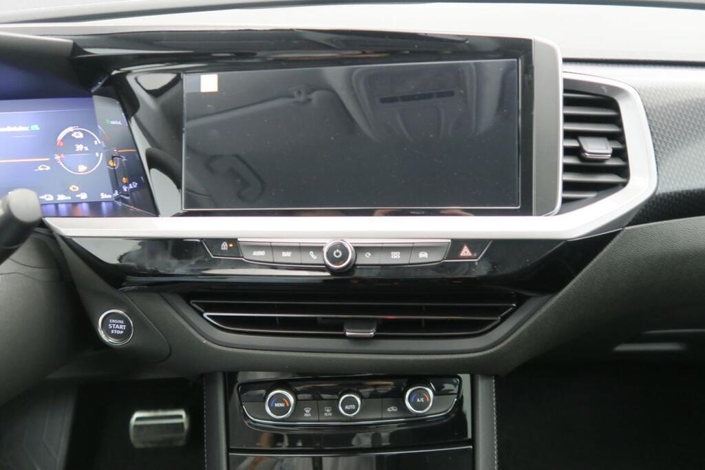 Opel Grandland GS 1.6T Plug-in Hybrid AT8 S/S 4X2 225 C 12