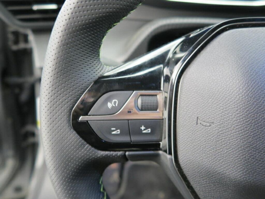 Peugeot 2008 GT ELECTRICO BEV 156CV (115KW) AUTO 5P 9