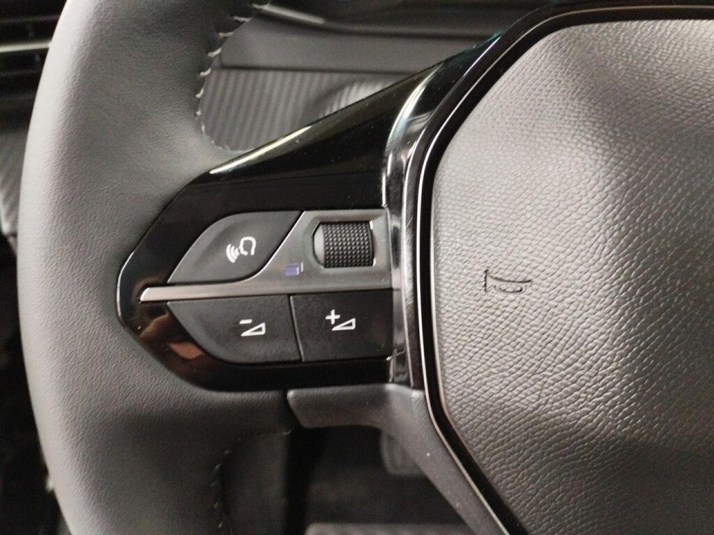 Peugeot 208 ACTIVE PACK ELECTRIC 136CV AUTM. 5P 8