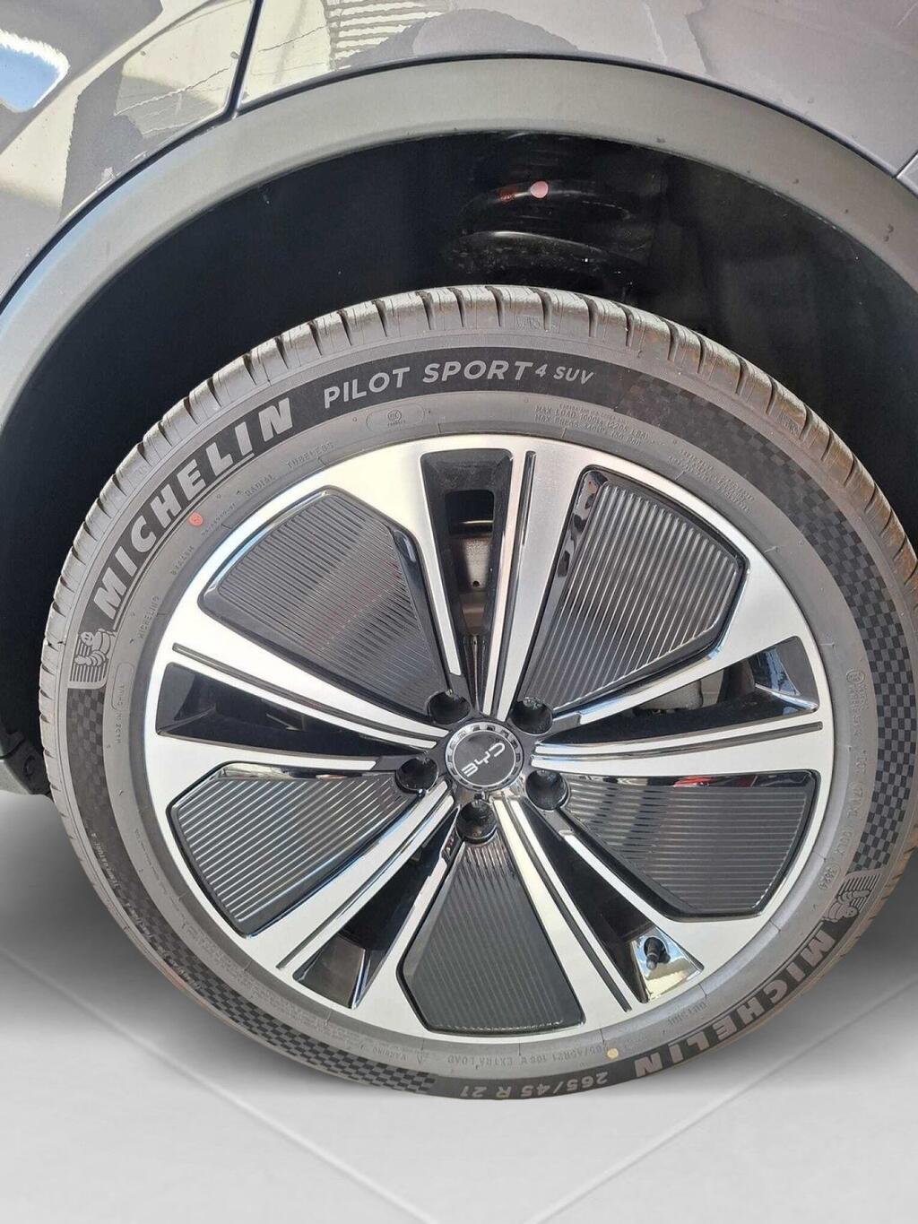 BYD Tang FLAGSHIP BEV 109KWH 517 CV 5P 7 PLAZAS 8