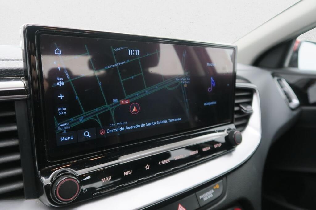 Kia Ceed 1.5 MHEV IMT TECH 160CV 5P 9