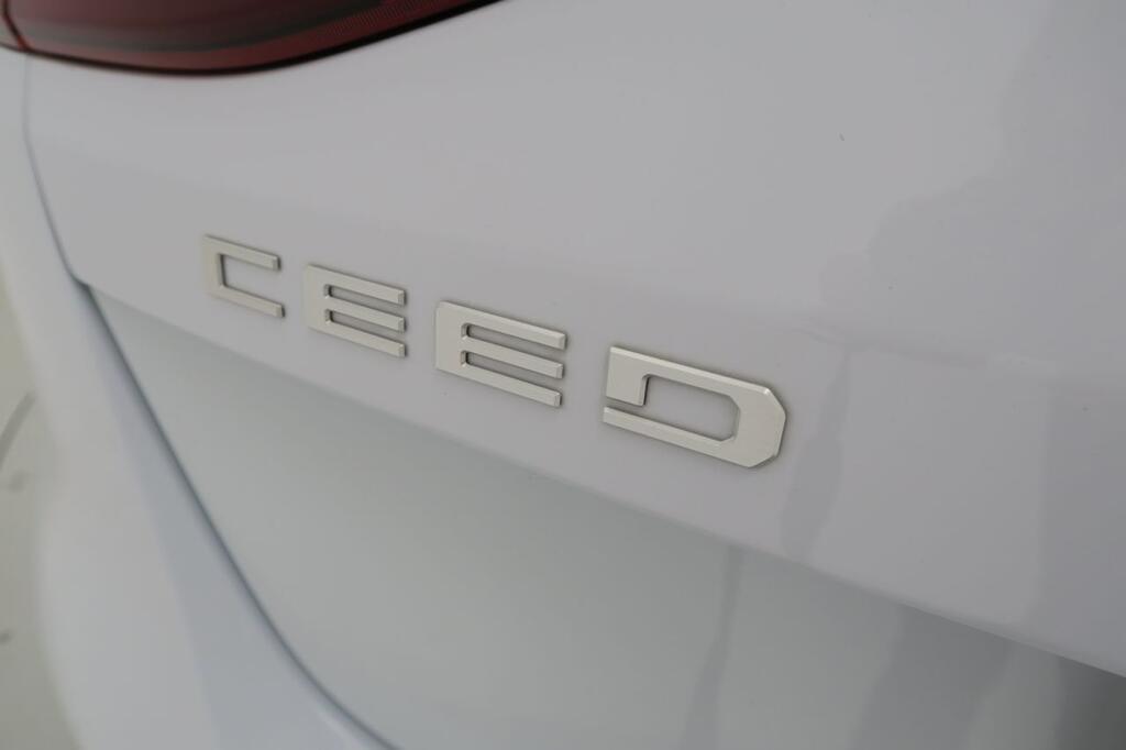 Kia Ceed 5P 1.0 T-GDI DRIVE 120 MY24 19