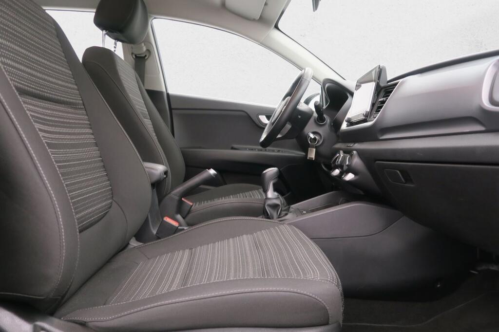 Kia Stonic 1.0 T-GDi MHEV 100CV Business 16