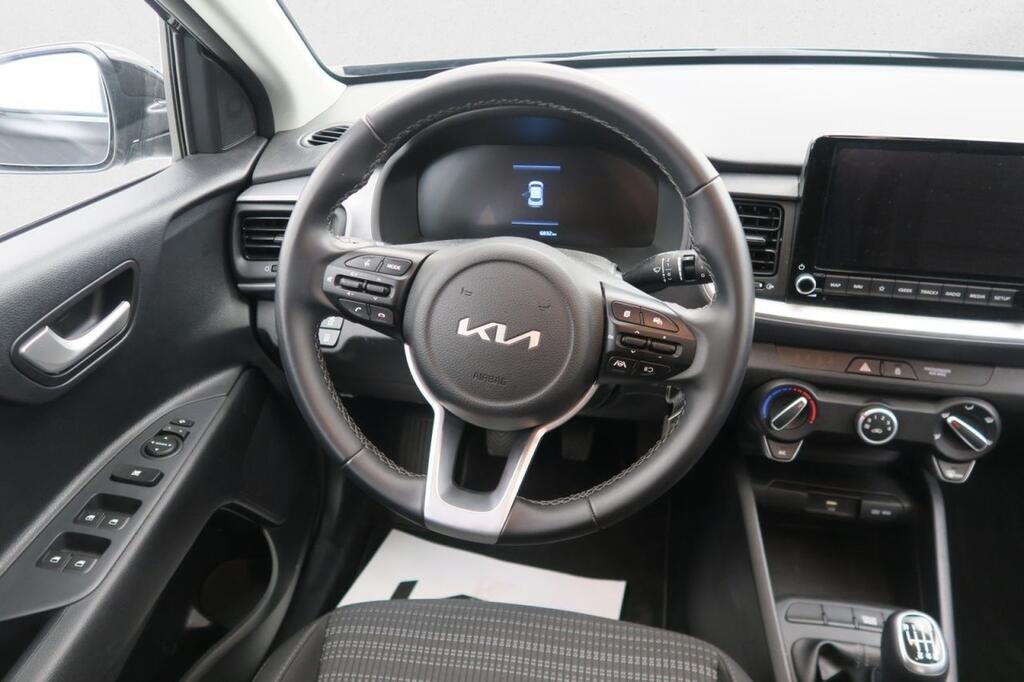 Kia Stonic 1.0 T-GDi MHEV 100CV Business 13