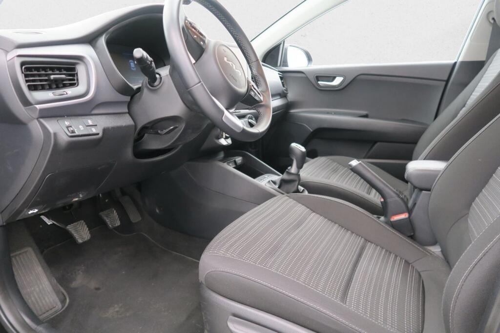 Kia Stonic 1.0 T-GDi MHEV 100CV Business 7
