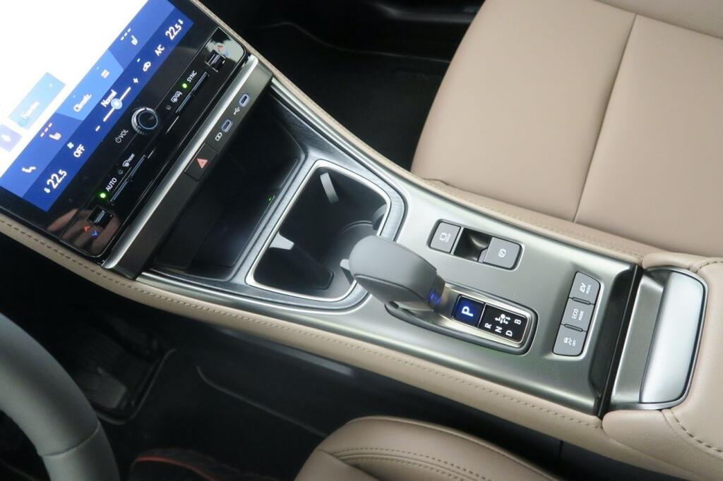 Lexus LBX ELEGANT PLUS 1.5 HYBRID 136 CV AUTO 5P 12