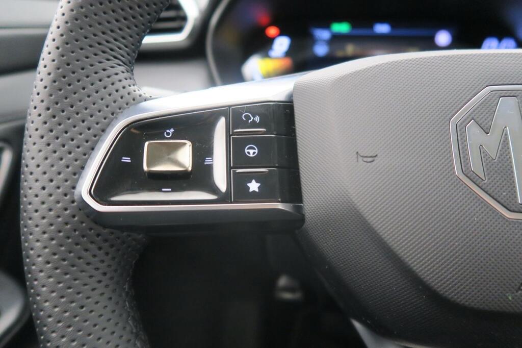 MG ZS HEV LUXURY MY24.5 11