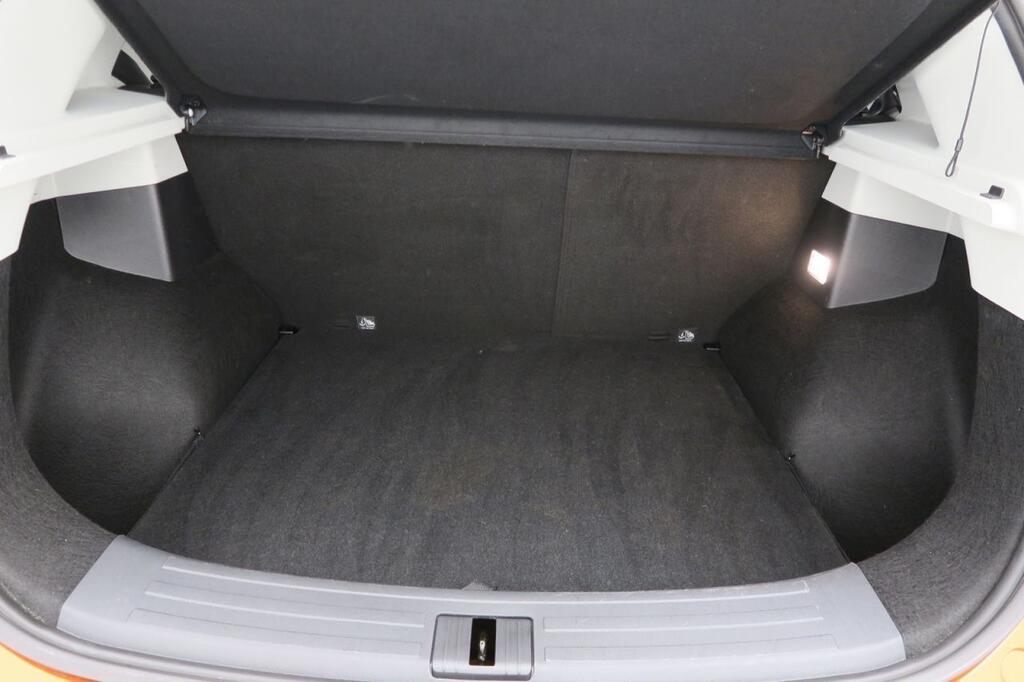 MG ZS SUV 1.5 LUXURY 106 5P 18