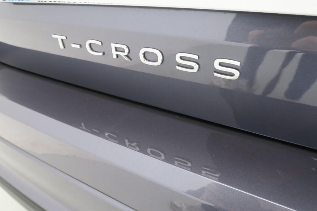Volkswagen T-Cross SPORT R-LINE 1.0 TSI 110 CV 5P 18