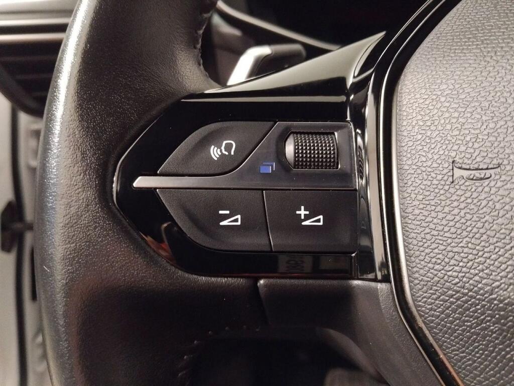 Peugeot 2008 ALLURE PACK 1.5 BLUEHDI 130 CV S&S AUTO 5P 8