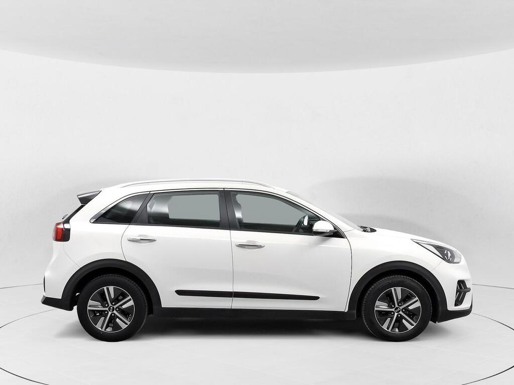 Kia Niro 1.6 GDi HEV 104kW (141CV) Drive 3