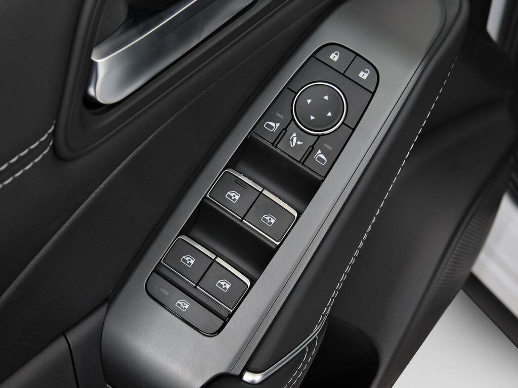 Nissan Qashqai DIG-T 103kW N-Connecta 12