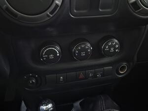 Jeep Wrangler 2.8 CRD Sport 21