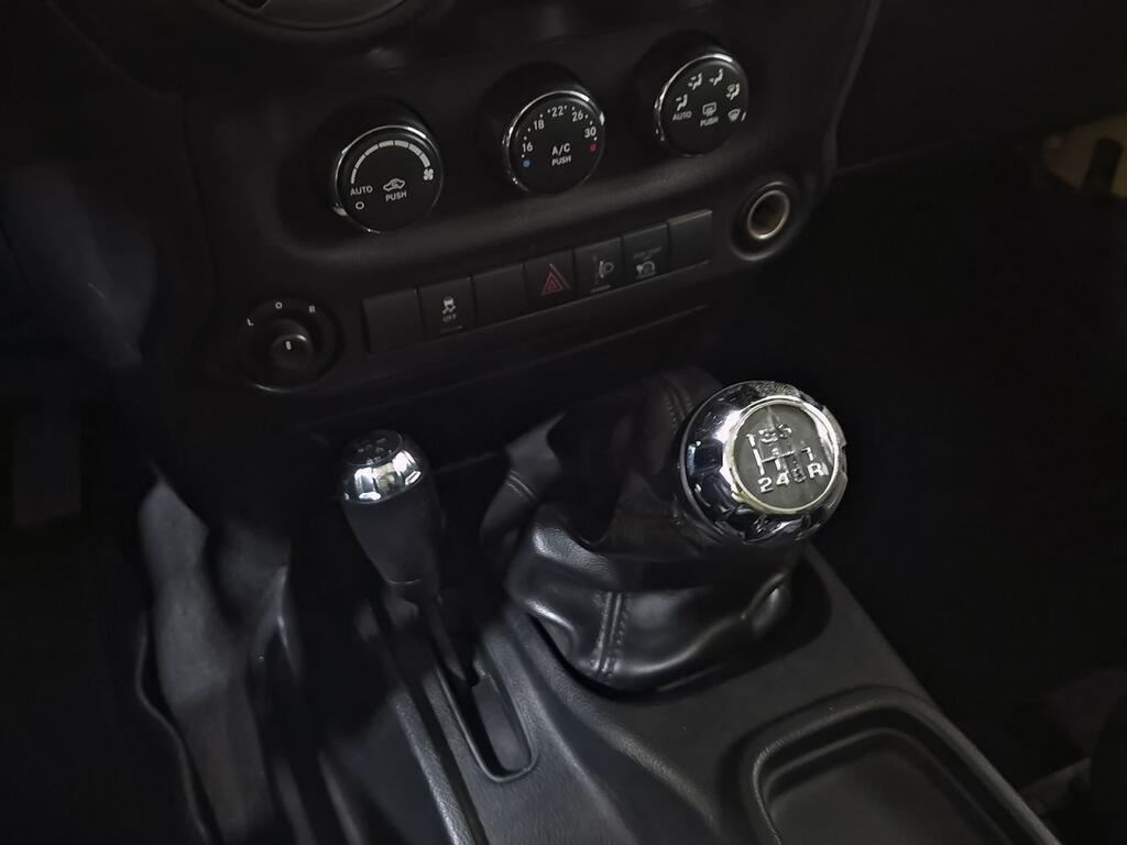 Jeep Wrangler 2.8 CRD Sport 22