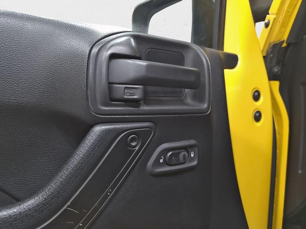 Jeep Wrangler 2.8 CRD Sport 13