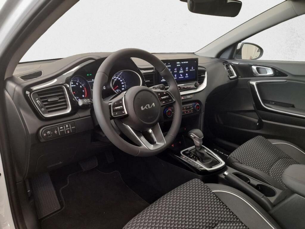 Kia Ceed 1.5 MHEV 103kW (140CV) Tech DCT 27