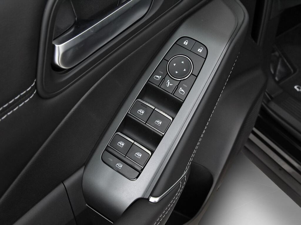 Nissan Qashqai DIG-T 116kW CVT N-Connecta 11