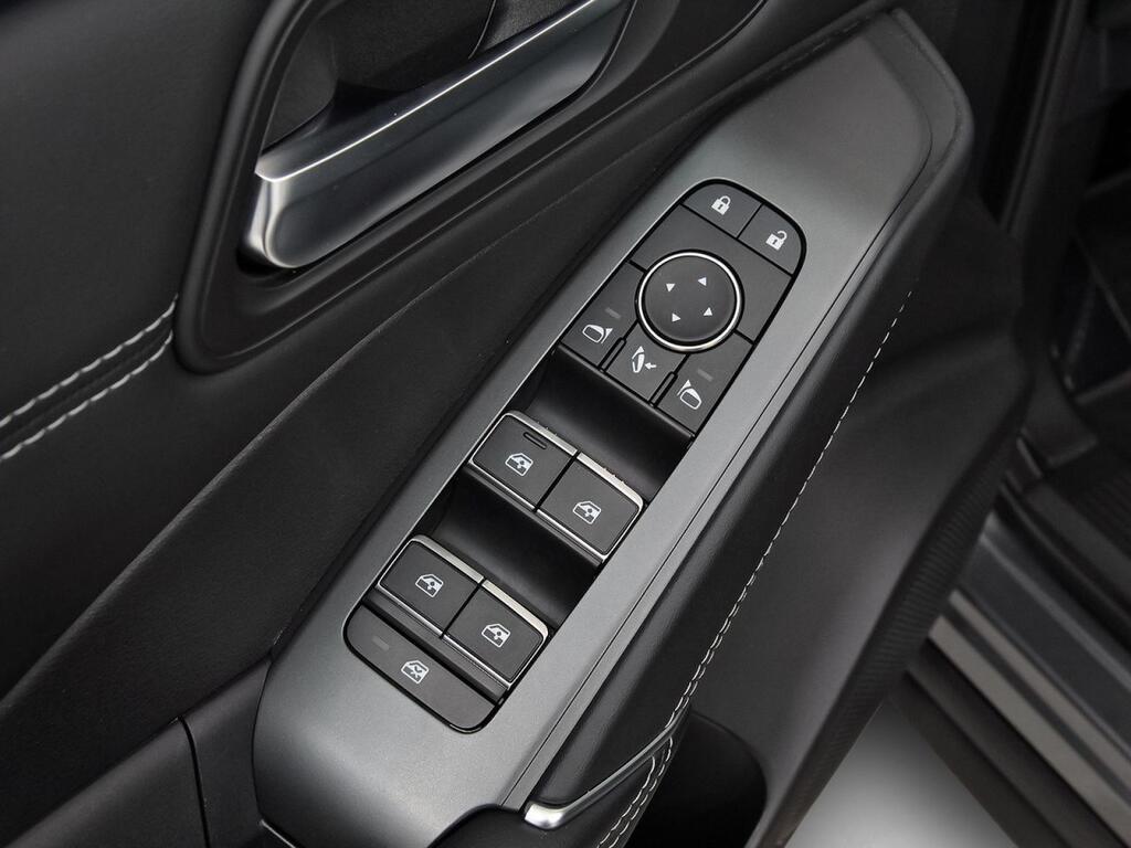 Nissan Qashqai DIG-T 116kW CVT N-Connecta 12