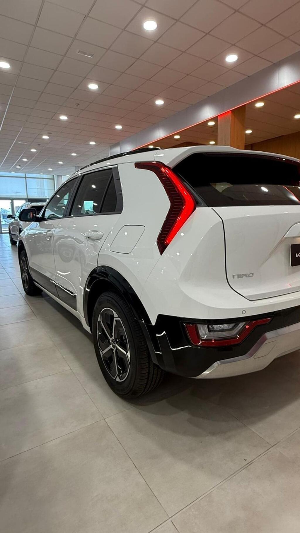 Kia Niro 1.6 GDi PHEV 126kW (171CV) Drive 11