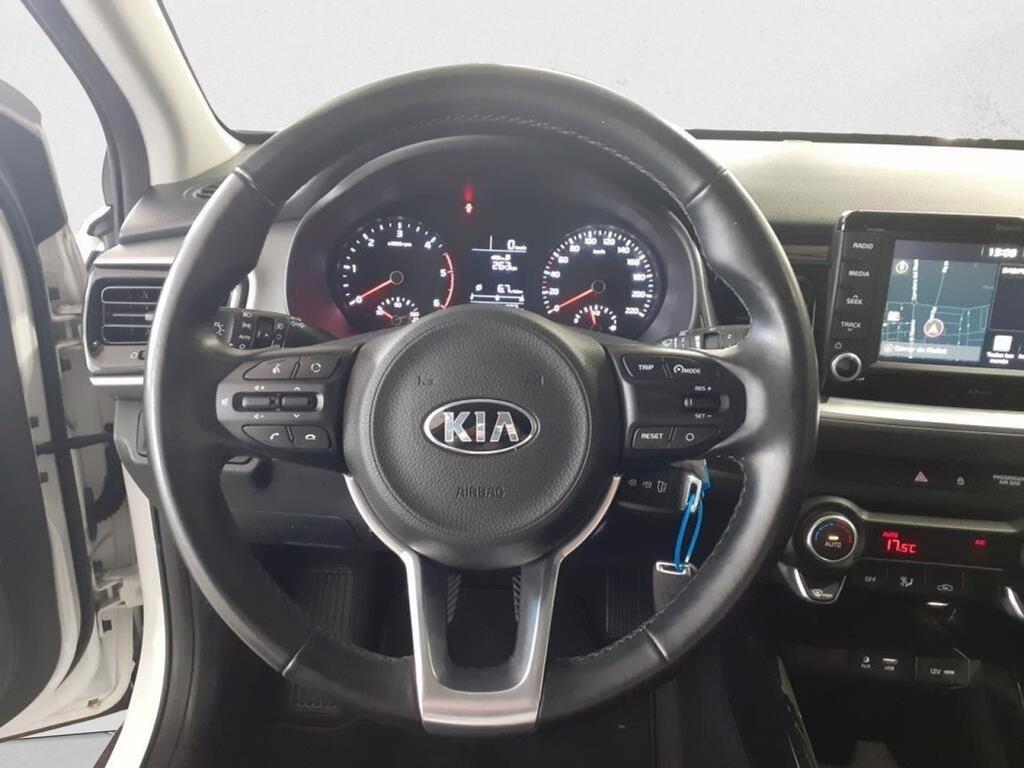 Kia Stonic 1.0 T-GDi 88kW (120CV) Drive 14