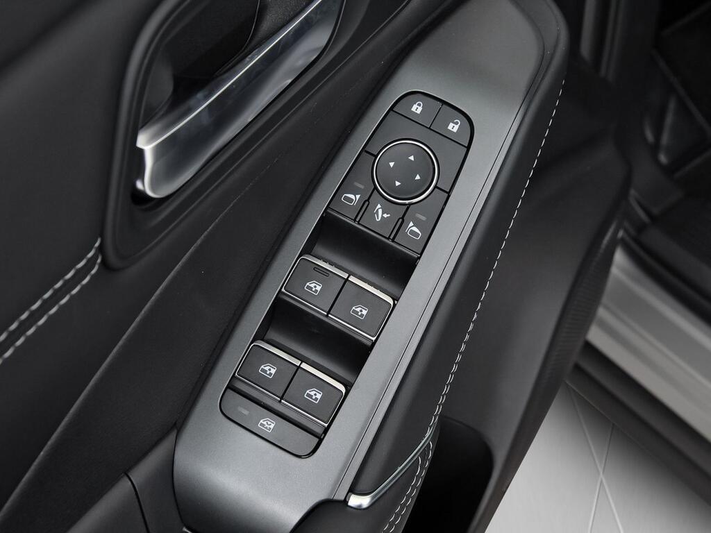 Nissan Qashqai DIG-T 103kW N-Connecta 12