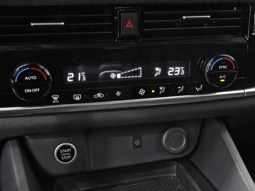 Nissan Qashqai DIG-T 103kW (140CV) mHEV 4x2 Acenta 32