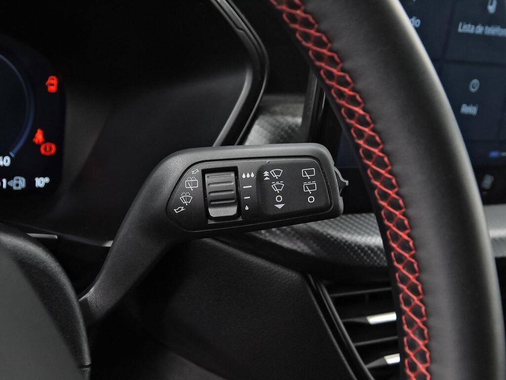 Ford Kuga ST-Line 1.5T EcoBoost 110kW (150CV) 17