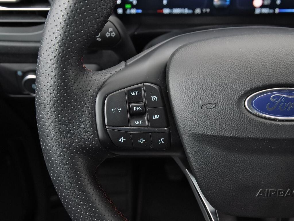 Ford Kuga ST-Line 1.5T EcoBoost 110kW (150CV) 18